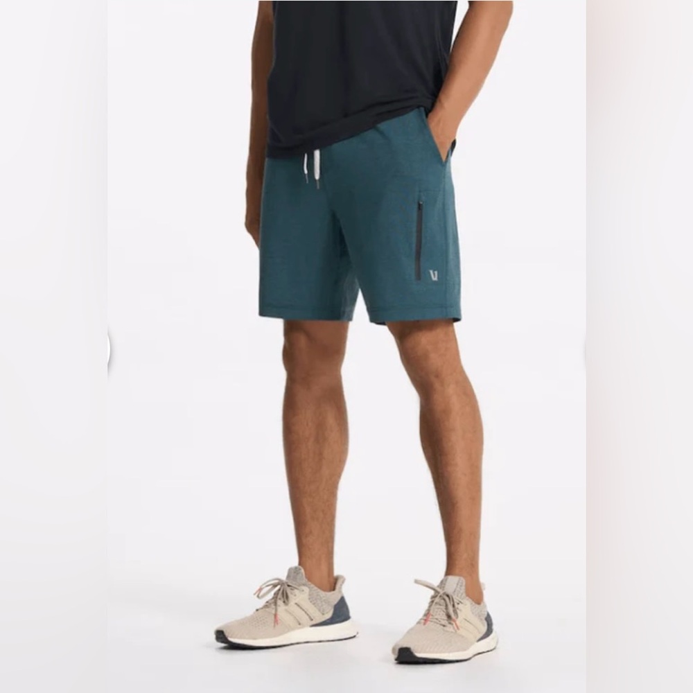 Vuori men’s green shorts.